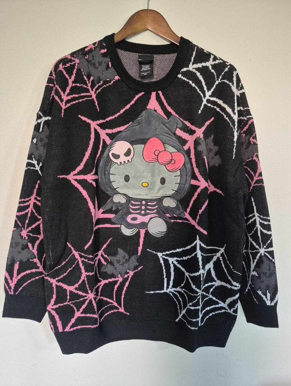 Sanrio Hot Topic 2026 Hello Kitty Black Pink Spiderweb Crewneck Sweater S/M